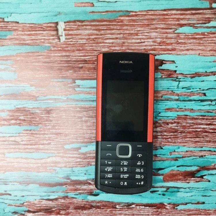 گوشی ساده نوکیا مدل 5710 سال 2022 5710 Nokia (بدون گارانتی شرکتی)